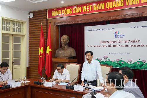 Bộ trưởng Bộ VHTTDL Nguyễn Ngọc Thiện phát biểu tại phiên họp